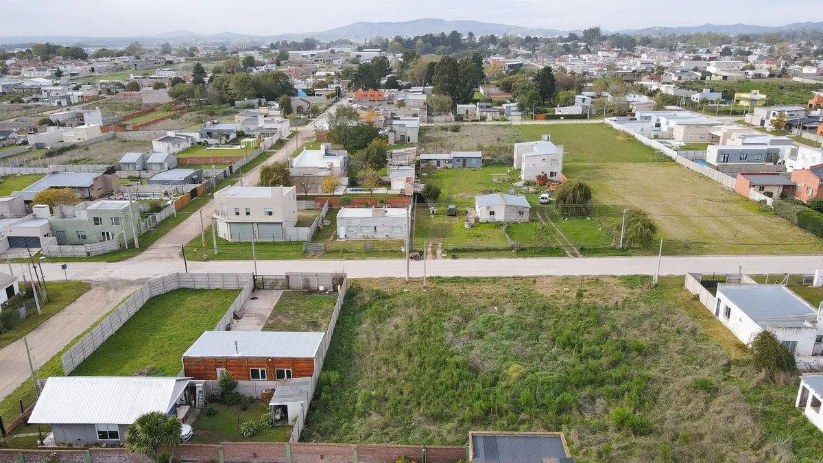 VENTA AMPLIO LOTE ZONA EN DESARROLLO FINANCIACIÓN 4