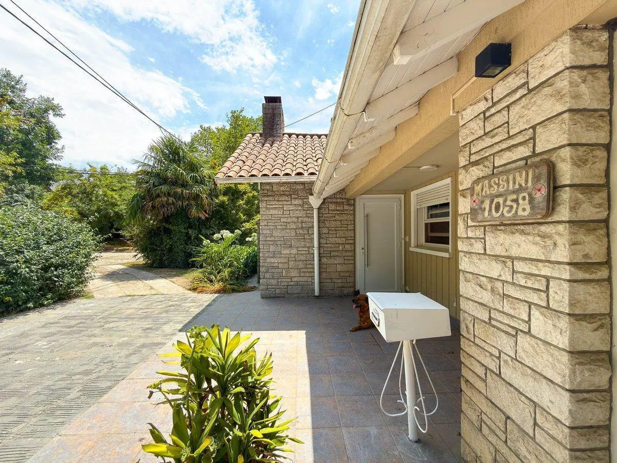 Casa Barrio Golf VENTA con pileta Tandil 2