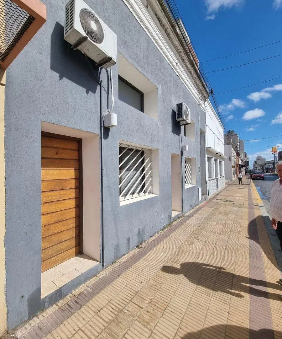 VENTA CASA Y 2 DEPARTAMENTOS PLENO CENTRO TANDIL 2
