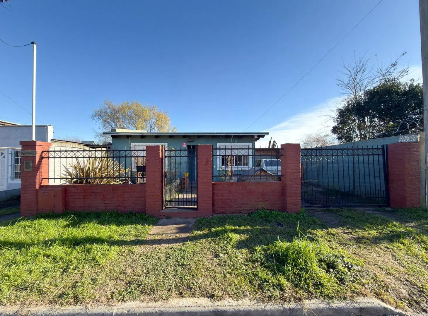 VENTA CASA SOBRE LOTE DE 331M2 TODOS LOS SERVICIOS 2