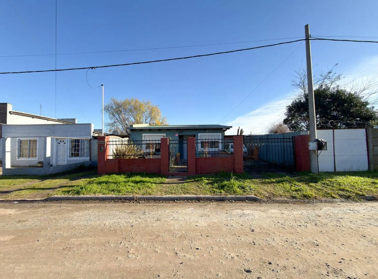 VENTA CASA SOBRE LOTE DE 331M2 TODOS LOS SERVICIOS 4