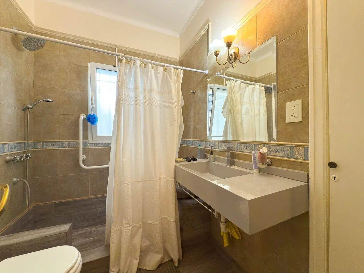 CASA EN VENTA BARRIO GOLF 8