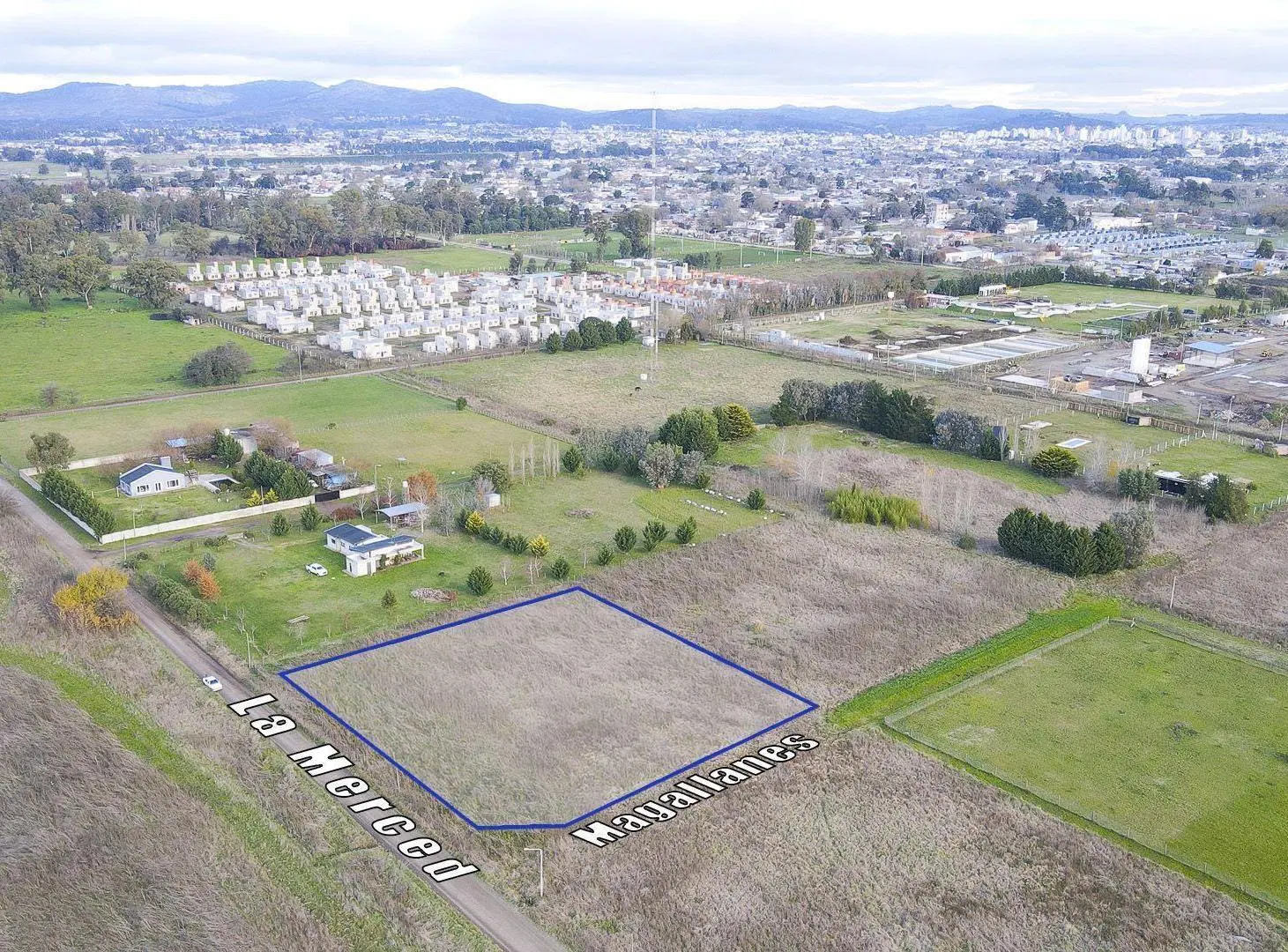 VENTA LOTE ESQUINA LA MERCED Y MAGALLANES TANDIL 2