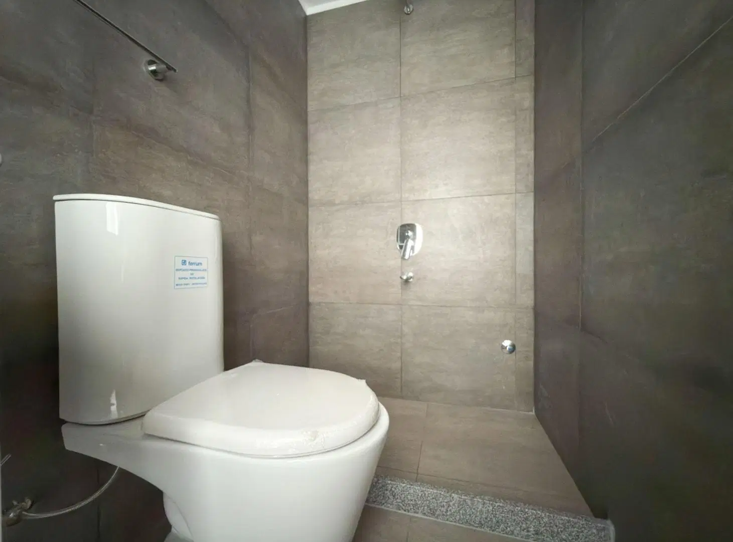 VENTA DEPARTAMENTO A ESTRENAR TANDIL CENTRO 4