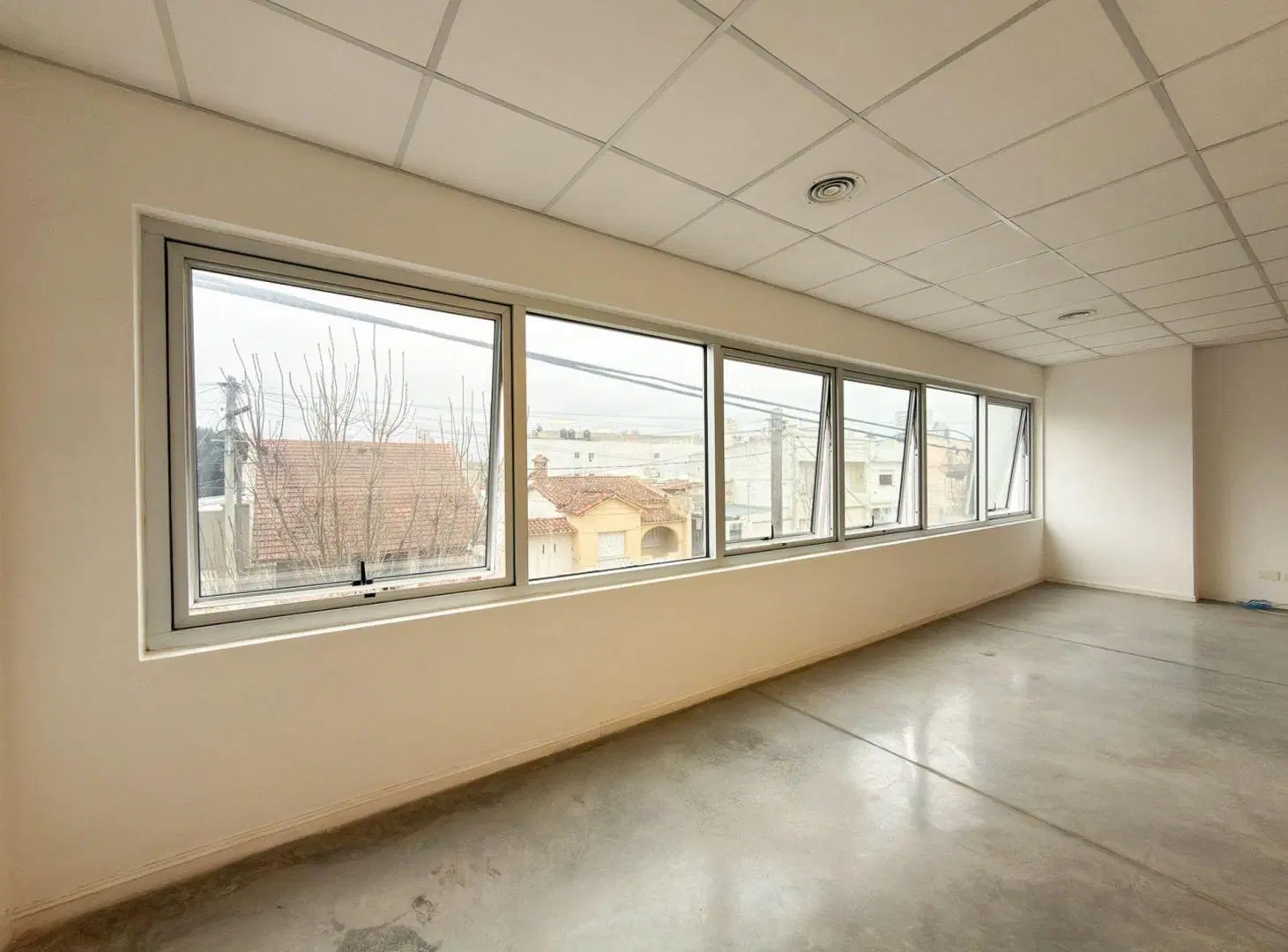 OFICINA SEMICENTRICA EN ALQUILER 1