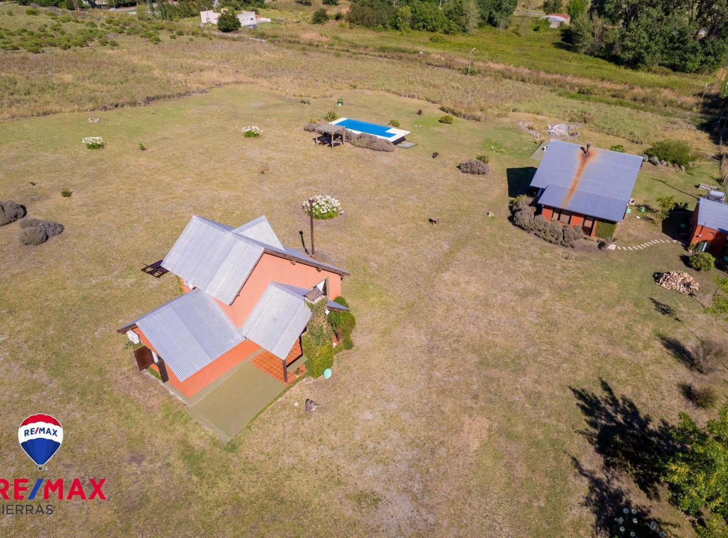 Foto de VENTA DOS CASAS DE CAMPO ZONA LA ELENA TANDIL, imagen 1