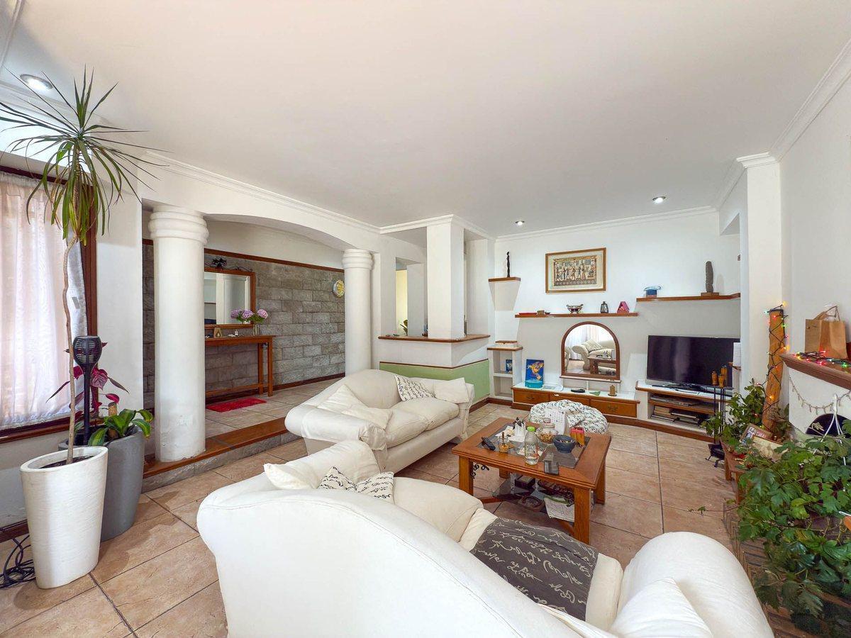 Foto de Venta de Casa Semicéntrica Tandil, imagen 2