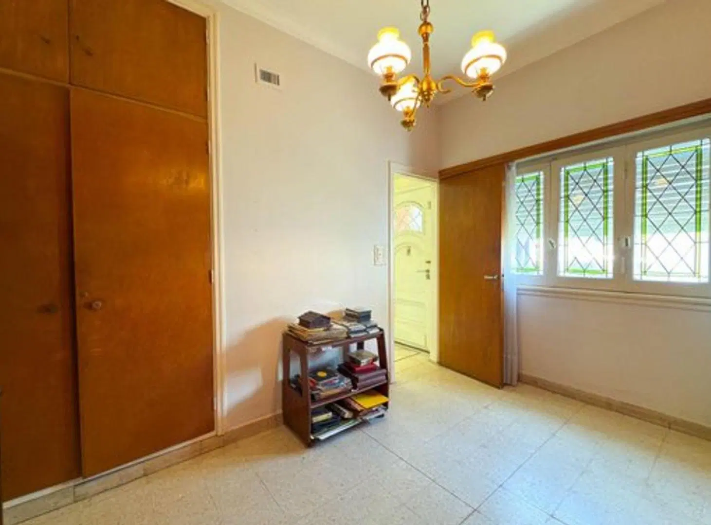 VENTA CASA SEMICENTRO TANDIL 4