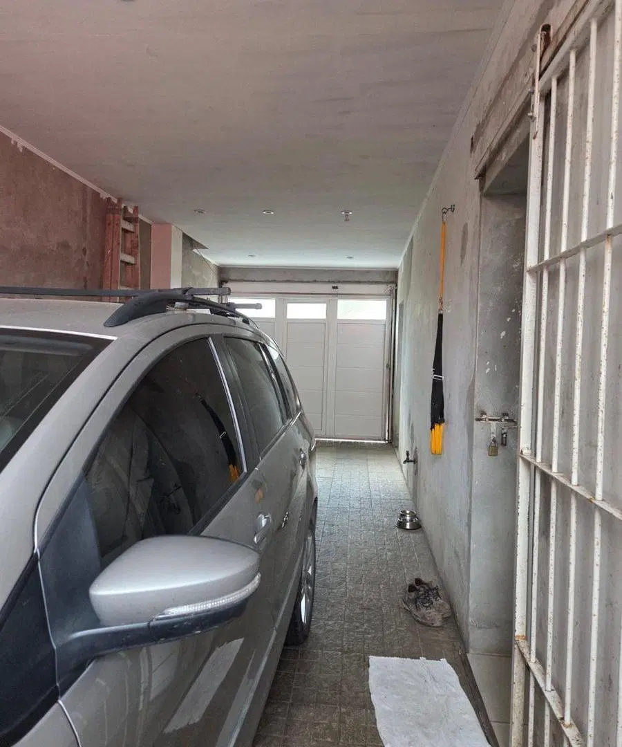 VENTA IMPERDIBLE CASA DE 2 DORM. EN VILLA ITALIA 5