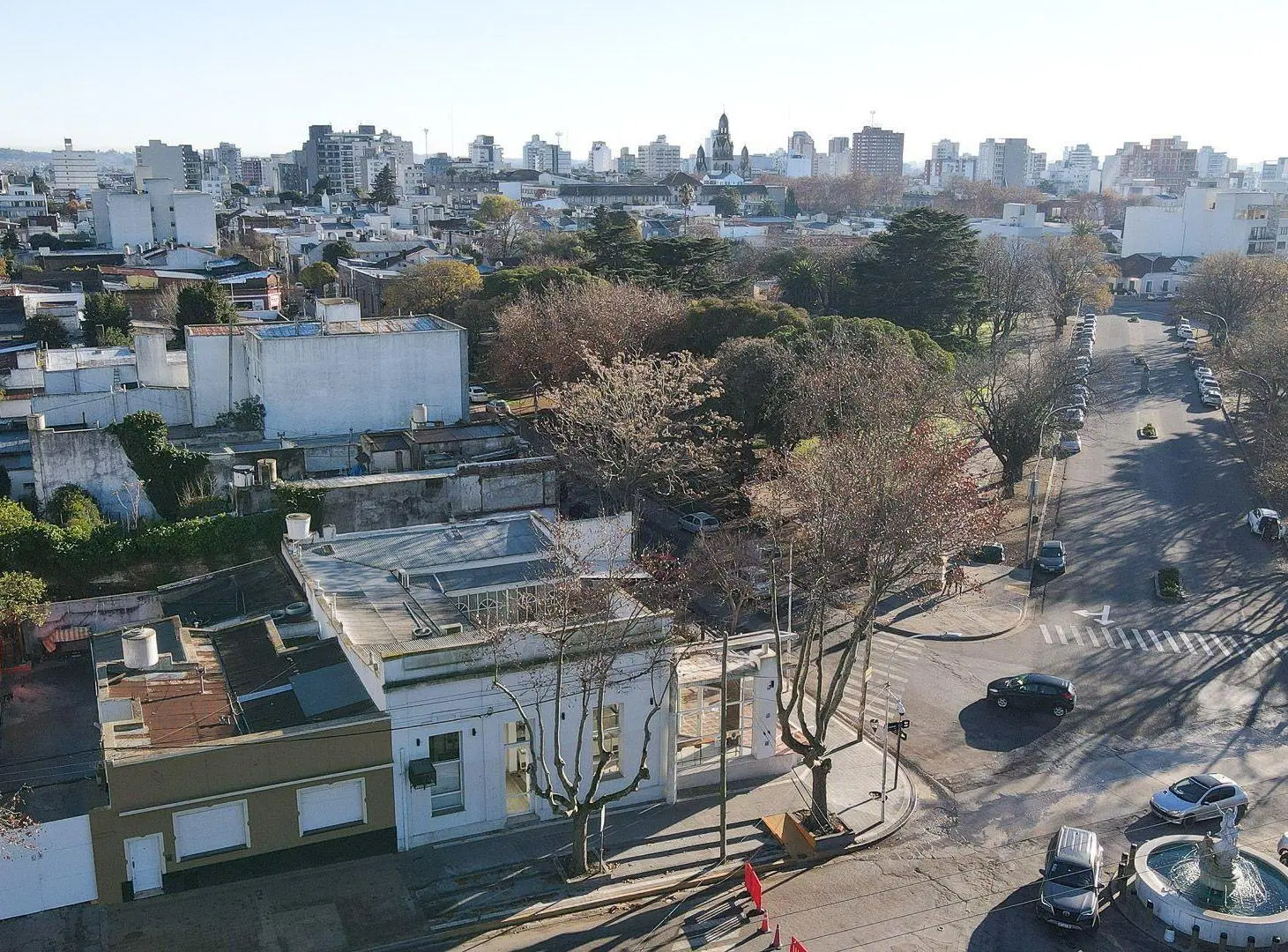 Venta Local Comercial +  Vivienda en Esq. Premium 5