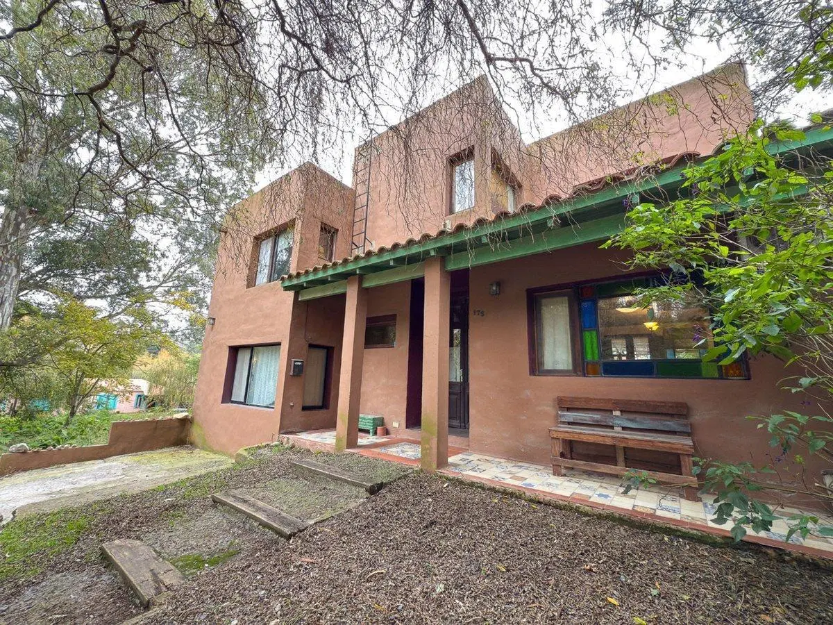 Casa en Venta UNCAS con 3 Dormitorios 1
