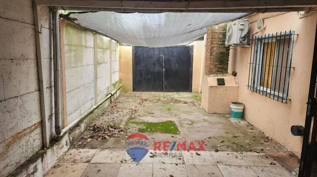 VENTA CASA DOS DORMITORIOS LOTE 594M2 5