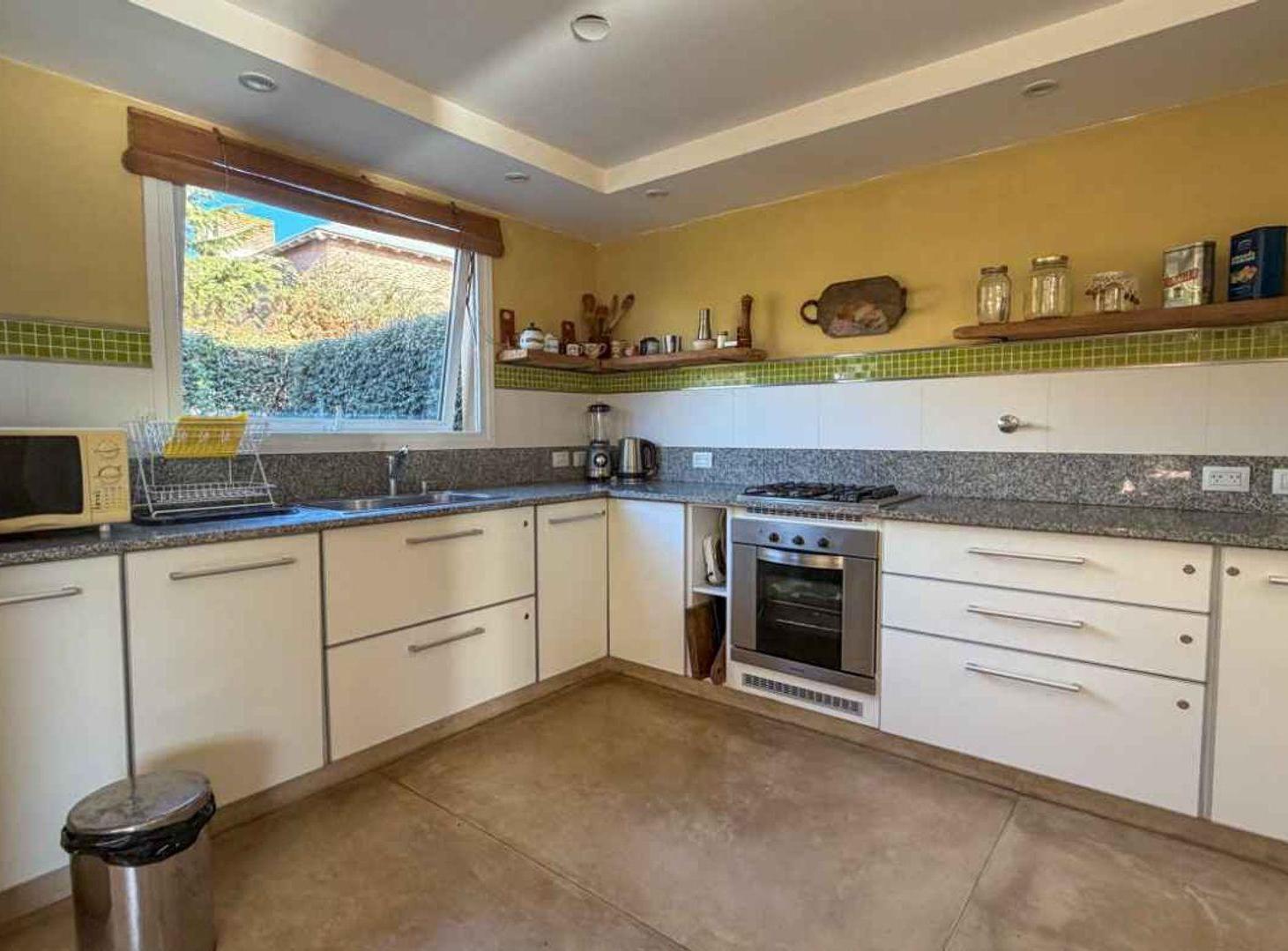 Foto de CASA 3 DORM EN BARRIO UNCAS - TANDIL, imagen 3