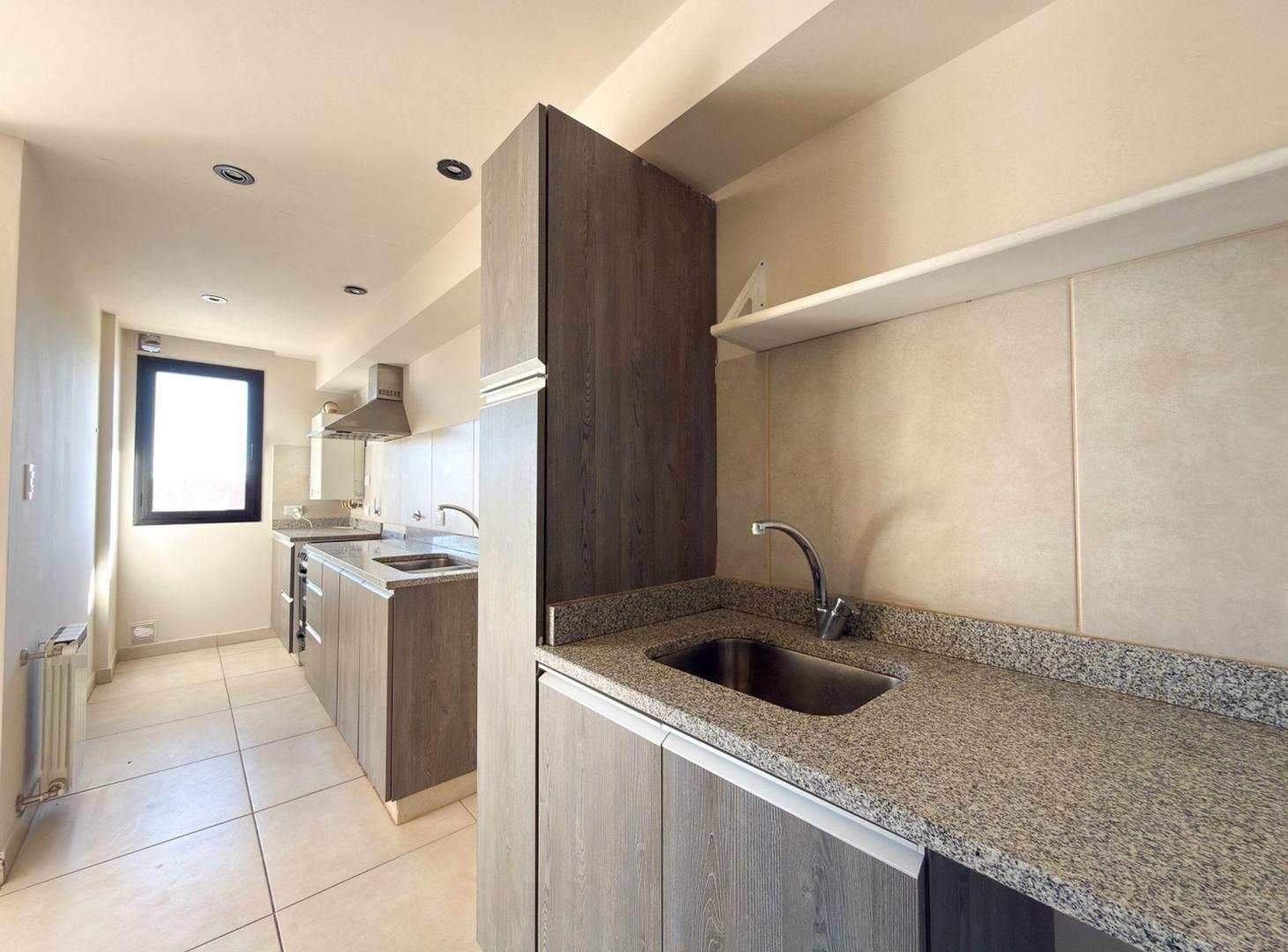 Foto de VENTA DEPARTAMENTO 1 DORMITORIO SEMICENTRO TANDIL, imagen 3
