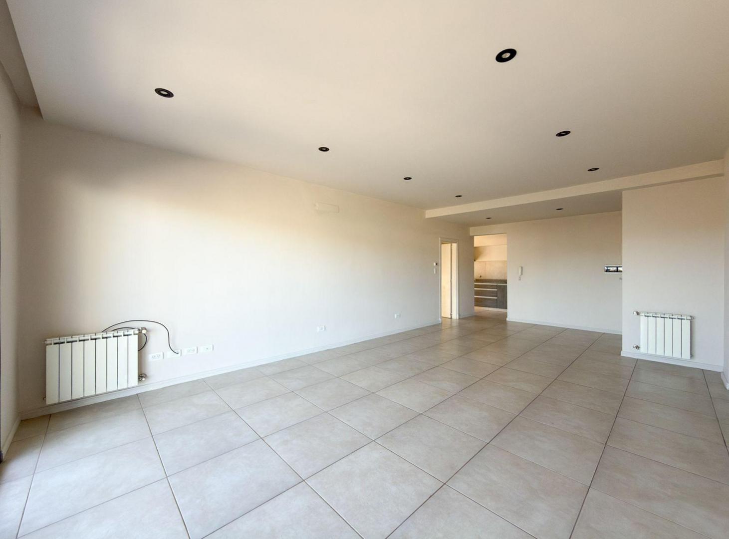 Foto de DEPARTAMENTO 2 DORMITORIOS VENTA TANDIL SUM, imagen 4