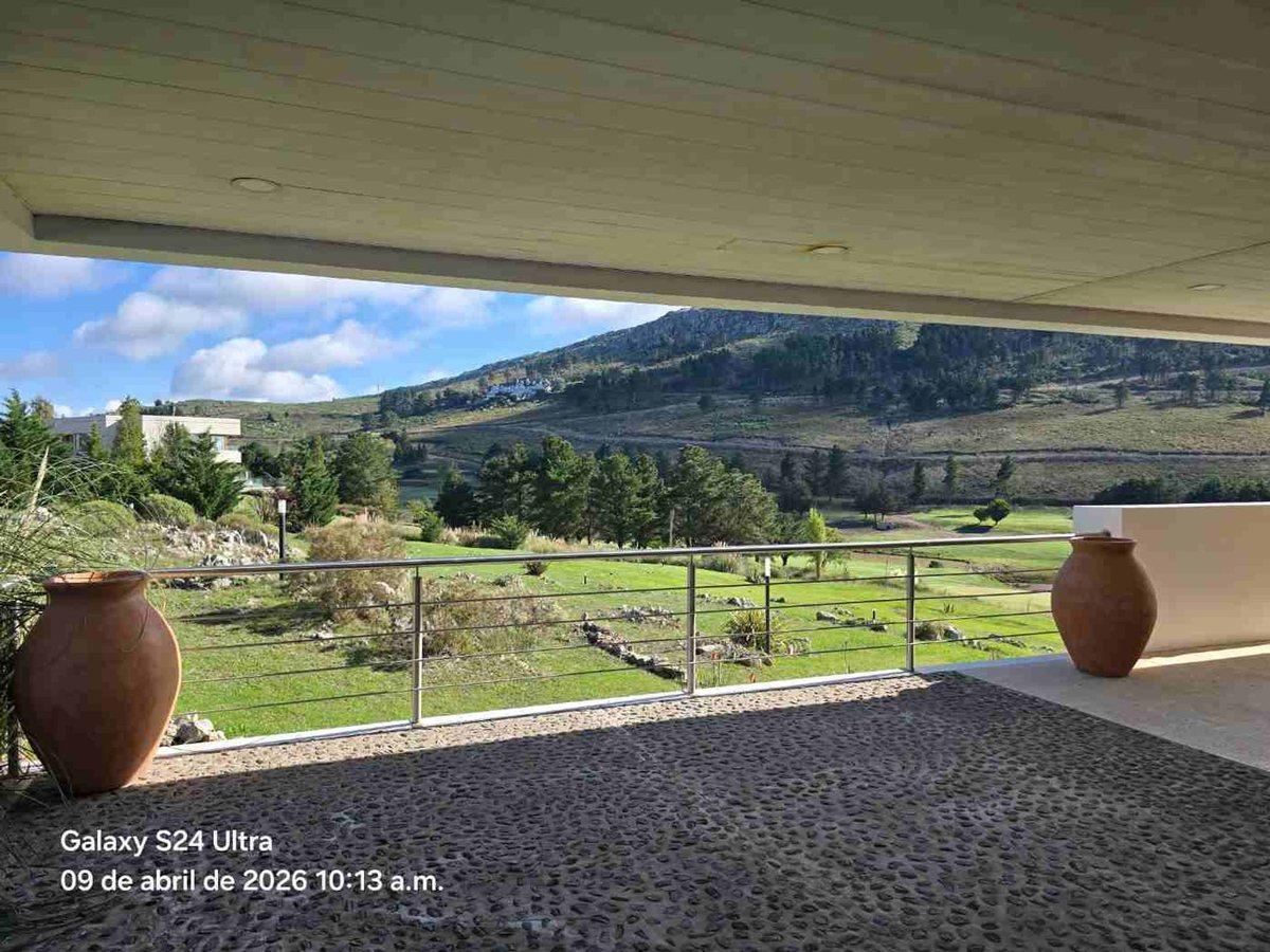 Foto de VENTA CASA DE CATEGORIA BARRIO ALTOS AIRES TANDIL, imagen 4