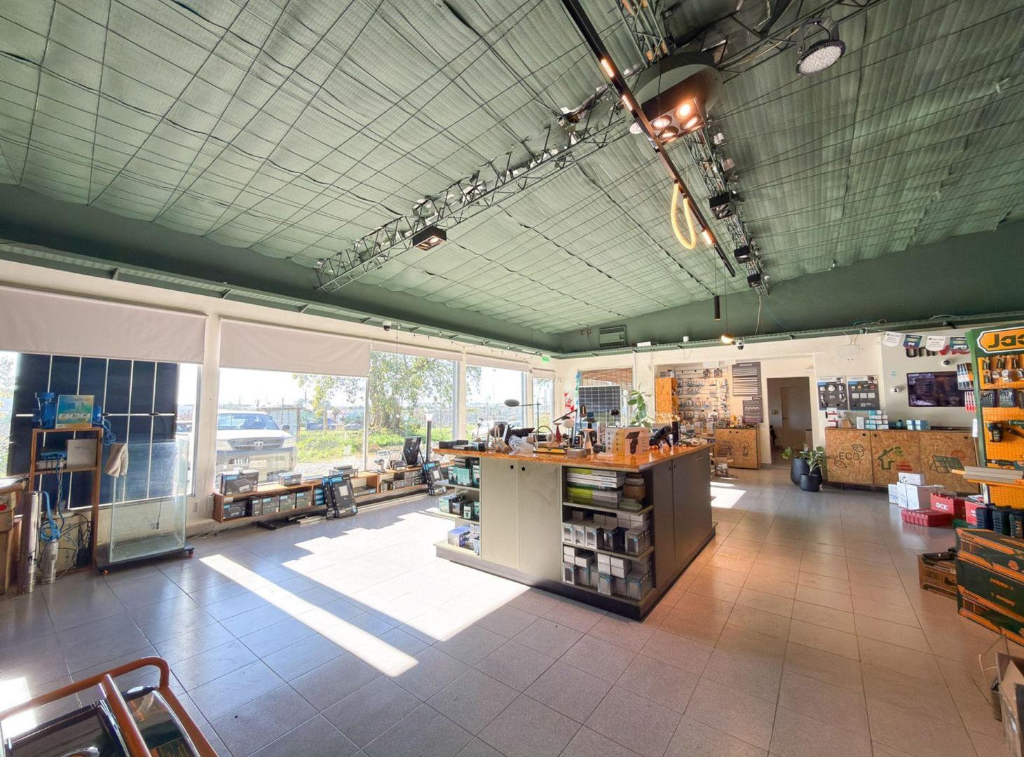 Foto de IMPORTANTE ALQUILER COMERCIAL EN RUTA 226 TANDIL, imagen 1