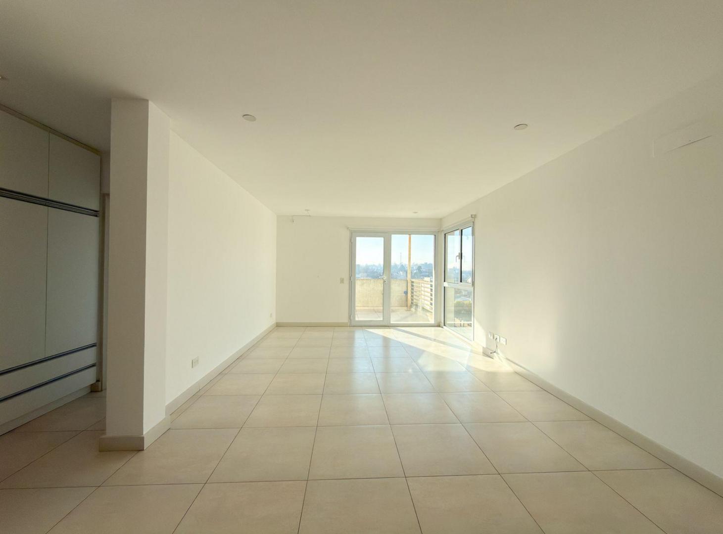 Foto de DEPARTAMENTO 1 DORMITORIO VENTA TERRAZA TANDIL, imagen 2