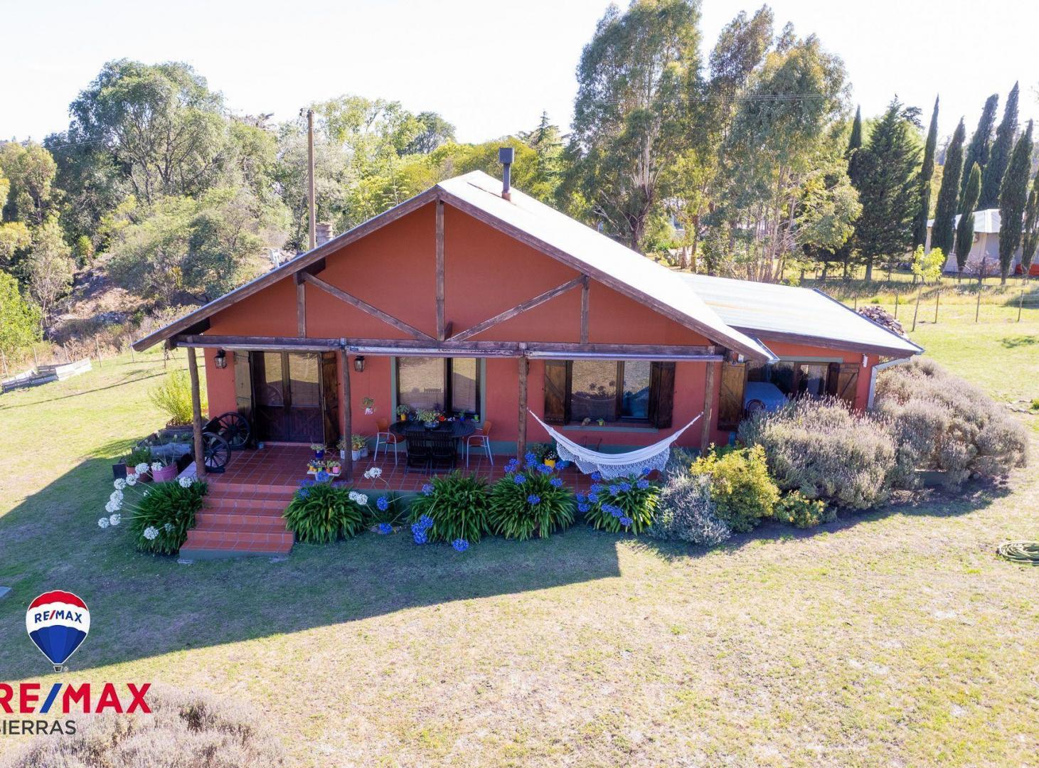 Foto de VENTA DOS CASAS DE CAMPO ZONA LA ELENA TANDIL, imagen 1