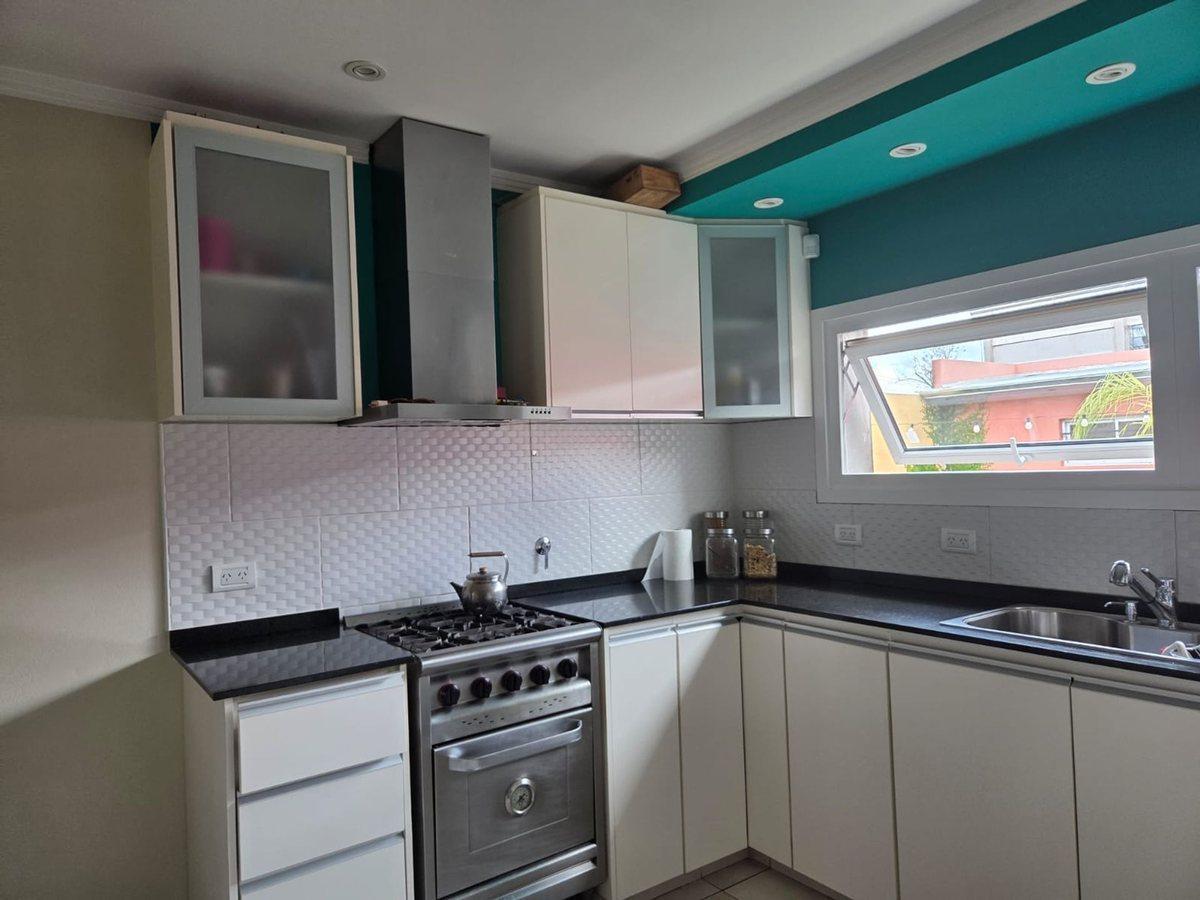 Foto de VENTA IMPERDIBLE CASA DE 2 DORM. EN VILLA ITALIA, imagen 4