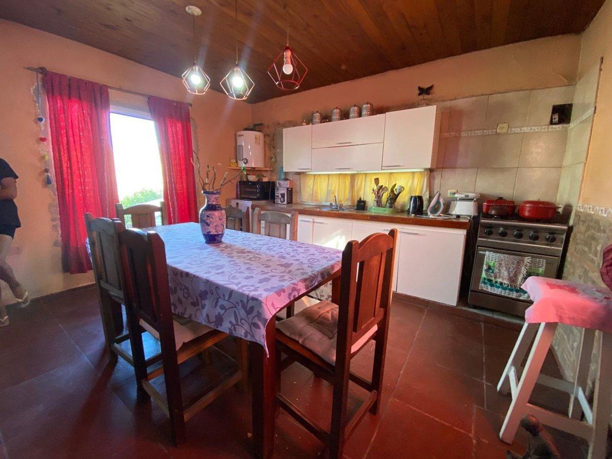 Foto de EN VENTA LOTE CON 2 VIVIENDAS ZONA 226 TANDIL, imagen 1