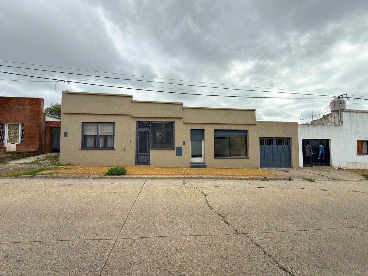Foto de Casa con garage más local en venta, imagen 5