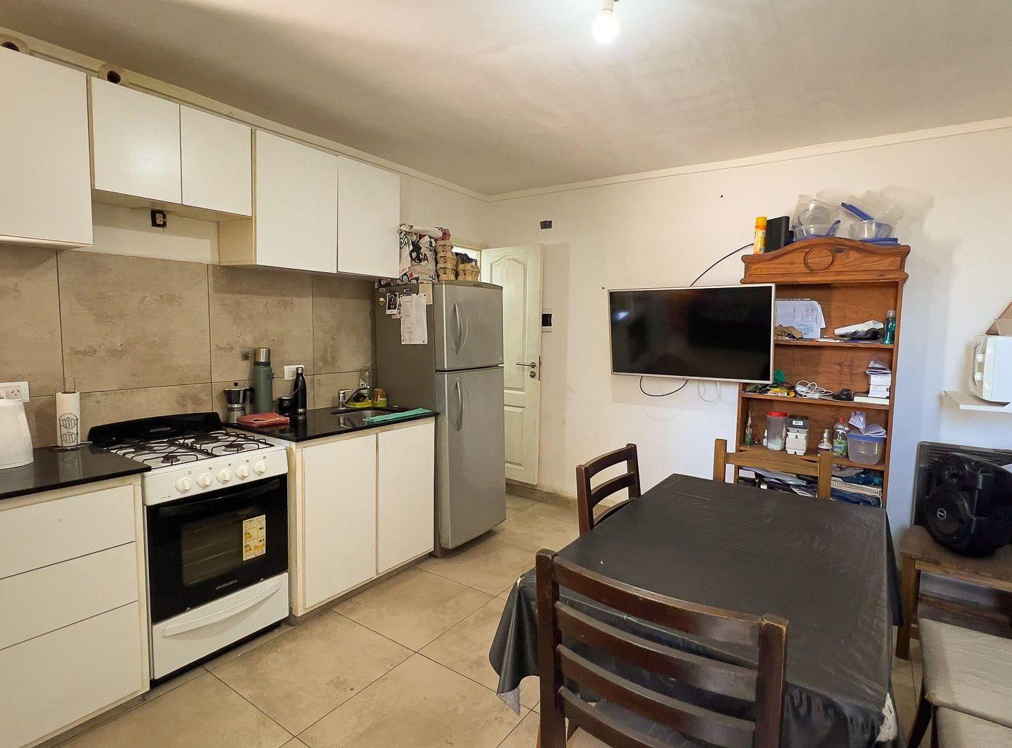 Foto de EN VENTA CASA A RECICLAR SEMICENTRO TANDIL, imagen 3