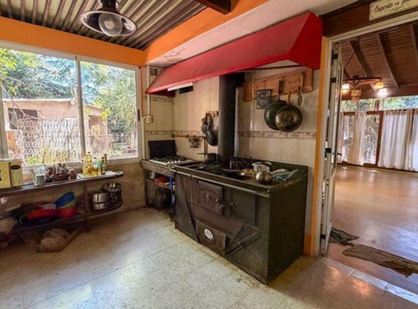 Foto de CASA QUINTA EN VENTA 5 AMBIENTES OLAVARRIA, imagen 3