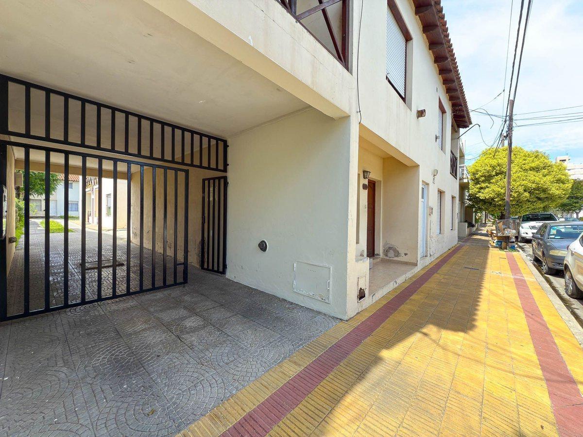 Foto de VENTA DEPTO 2 DORM. C/ ESTACIONAMIENTO ZONA CENTRO, imagen 3