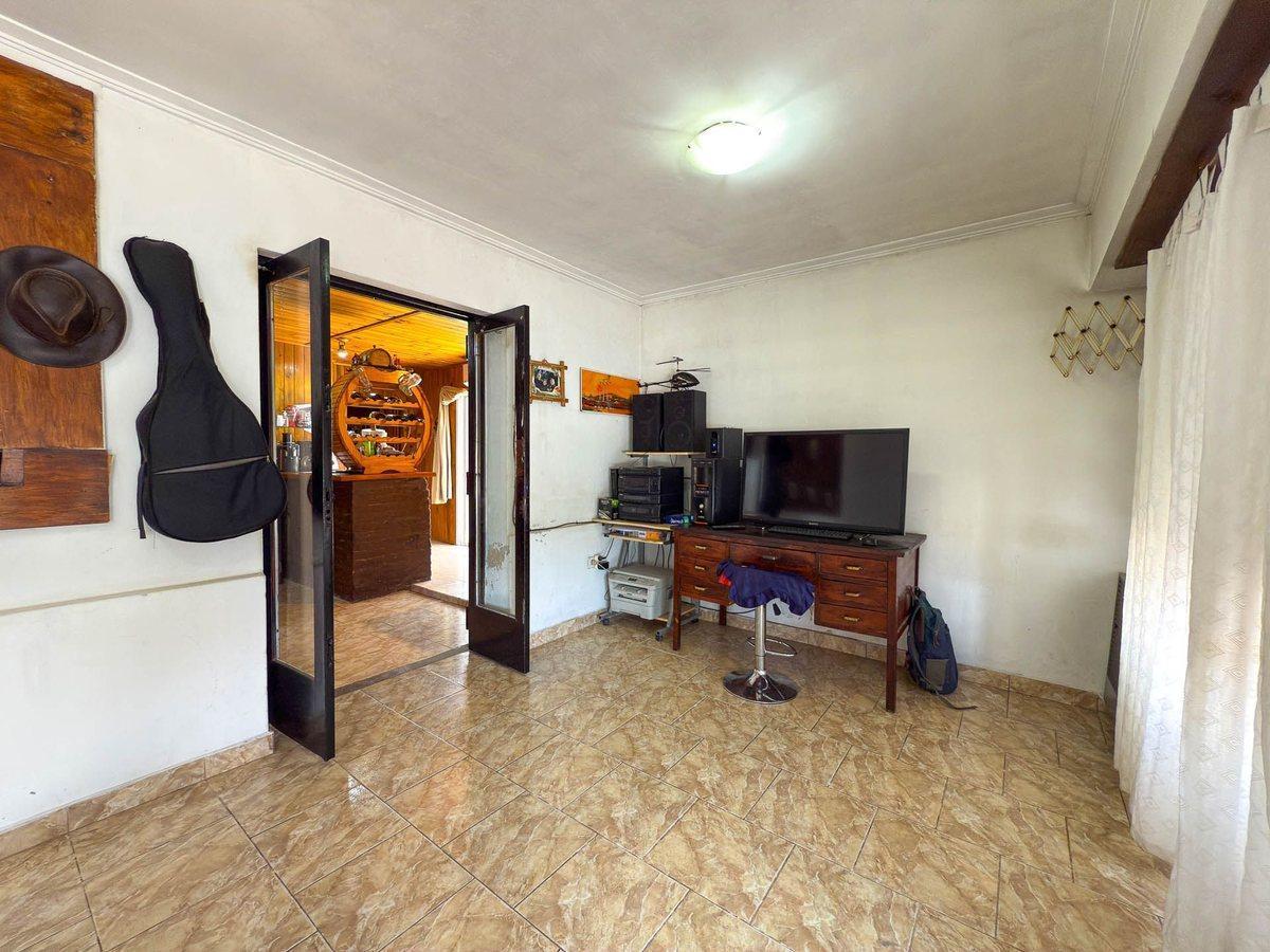 Foto de EN VENTA CASA CON DEPENDENCIAS VILLA ITALIA TANDIL, imagen 5