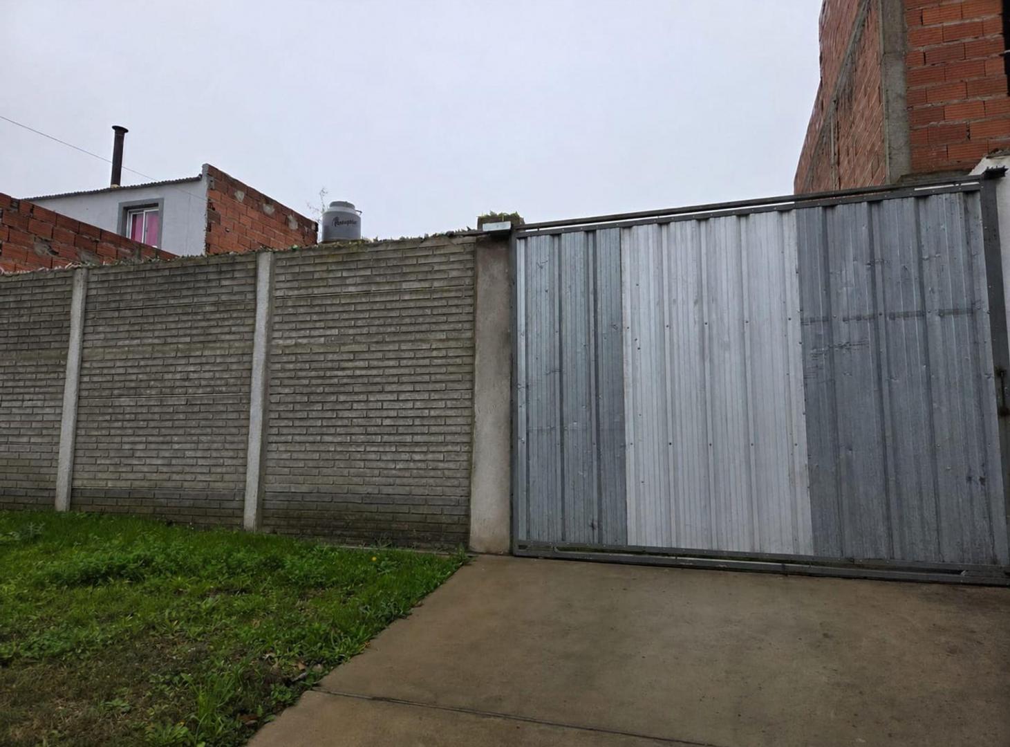 Foto de VENTA DE CASA ZONA TROPEZÓN TOMA PERMUTA., imagen 2