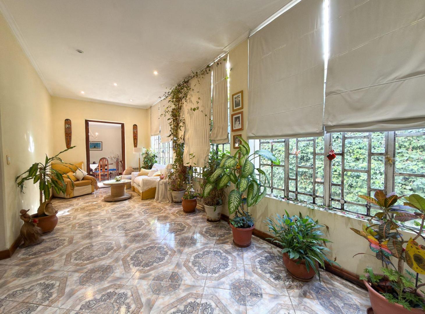 Foto de Venta Imponente Casa Semicentro Tandil, imagen 5