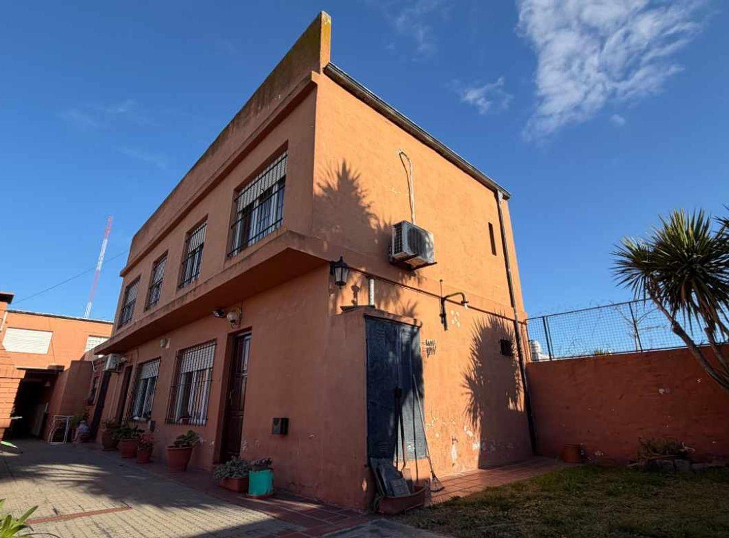 Foto de CASA 4 DORMITORIOS SEMICENTRO TANDIL, imagen 1