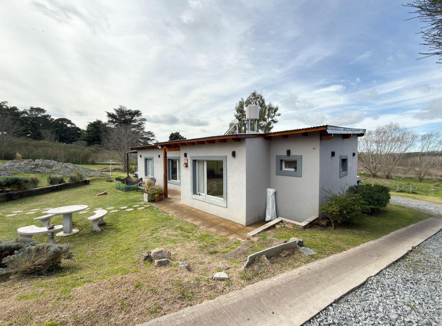 Foto de Casa 3 Dormitorios + Depto | La Elena, Tandil, imagen 2