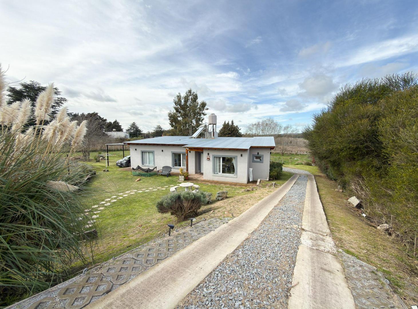 Foto de Casa 3 Dormitorios + Depto | La Elena, Tandil, imagen 1
