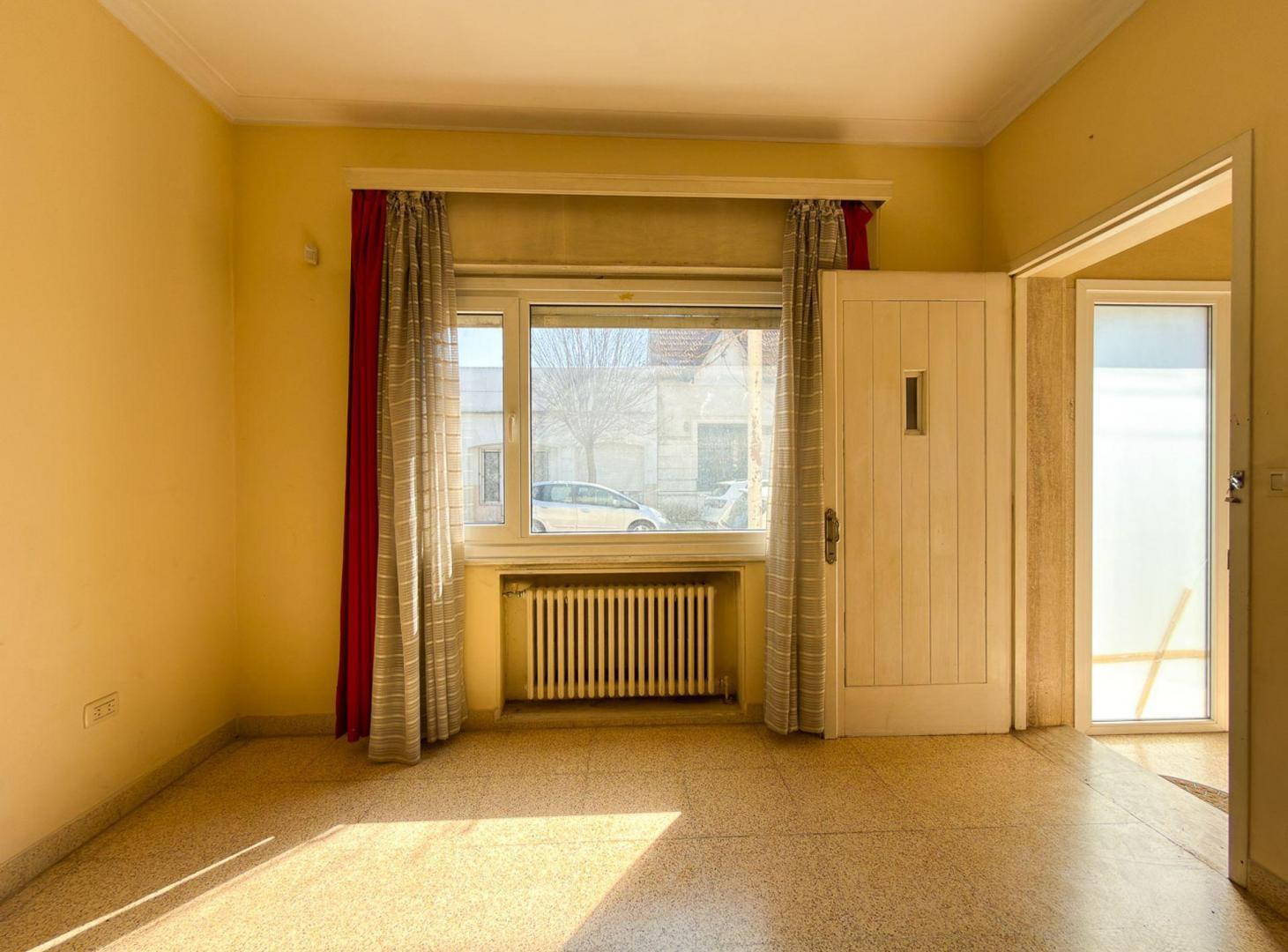 Foto de VENTA CASA 6 DORMITORIOS - CENTRO TANDIL, imagen 4