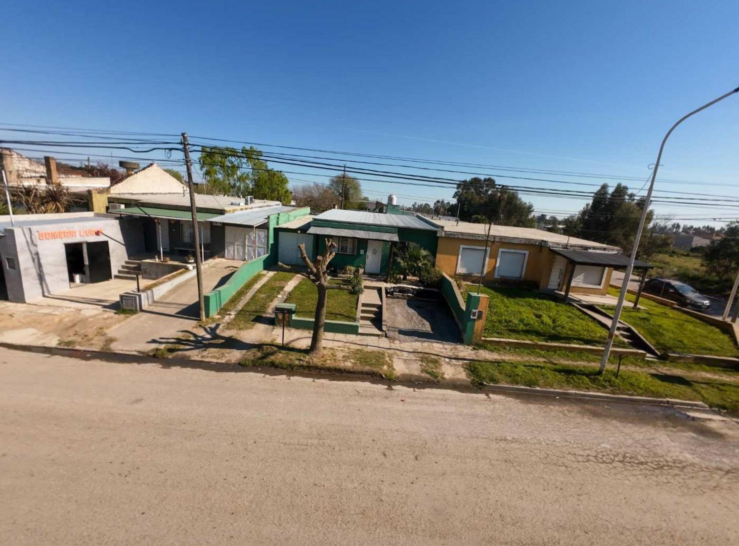 Foto de CASA EN VENTA - 2 DORMITORIOS - IJURCO 2300, imagen 3