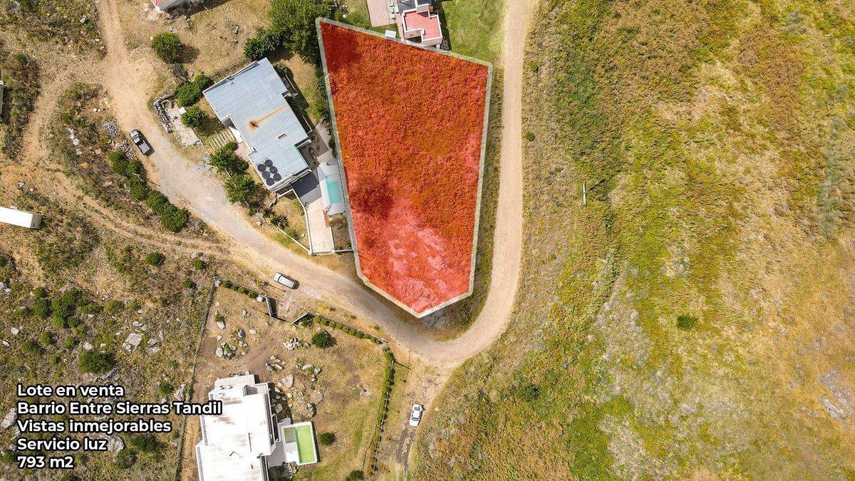 Foto de EN VENTA TERRENO DE 793M2 EN LOTEO ENTRE SIERRAS, imagen 4