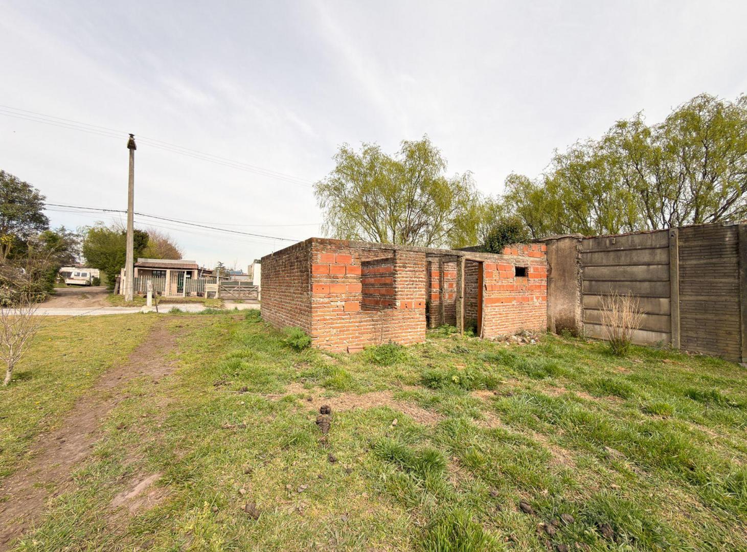 Foto de LOTE CON CONSTRUCCION, imagen 1