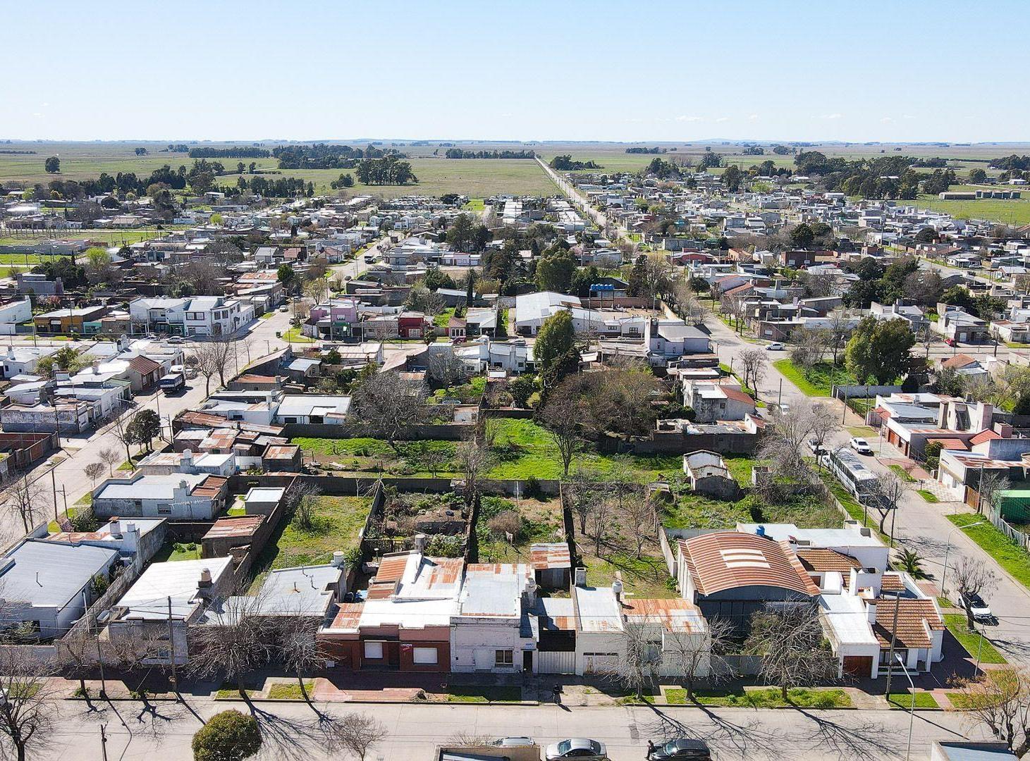 Foto de VENTA CASA 3 DORMITORIOS - EN BENITO JUAREZ, imagen 3