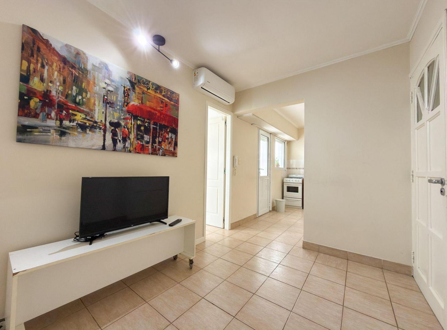 Foto de DEPARTAMENTO 2 DORMITORIOS EN VENTA, TANDIL, imagen 3