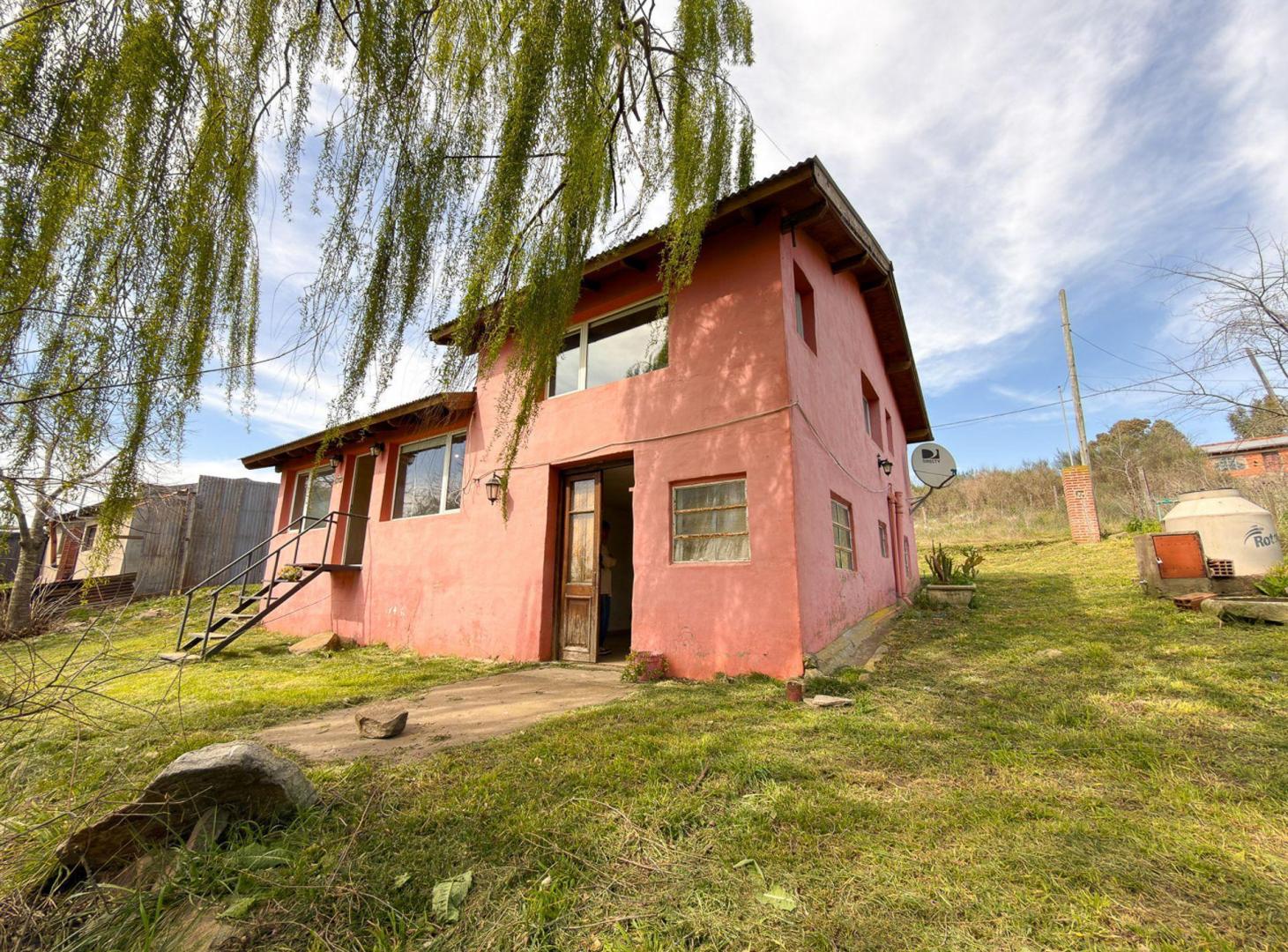 Foto de VENTA CASA TANDIL - JARDIN y QUINCHO, imagen 5