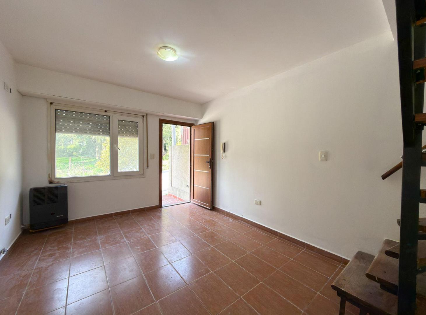 Foto de VENTA DÚPLEX 3 AMBIENTES TANDIL, imagen 2