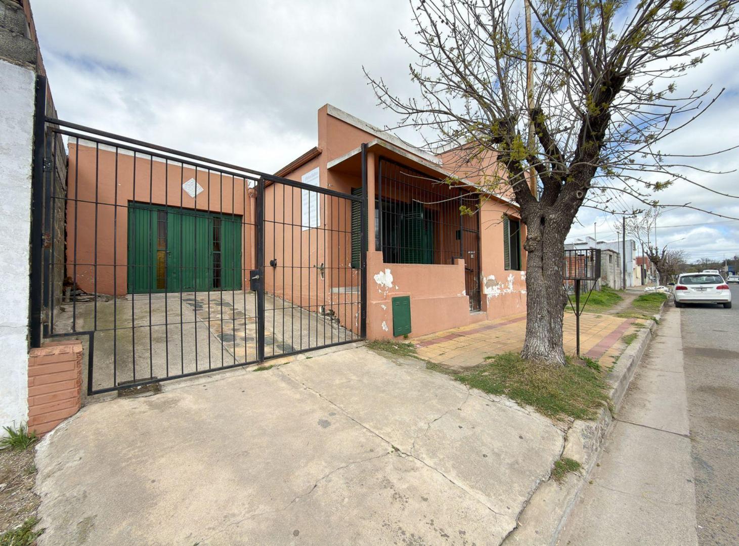 Foto de CASA EN VENTA 2 HAB JARDIN QUINCHO COCHERA TANDIL, imagen 3