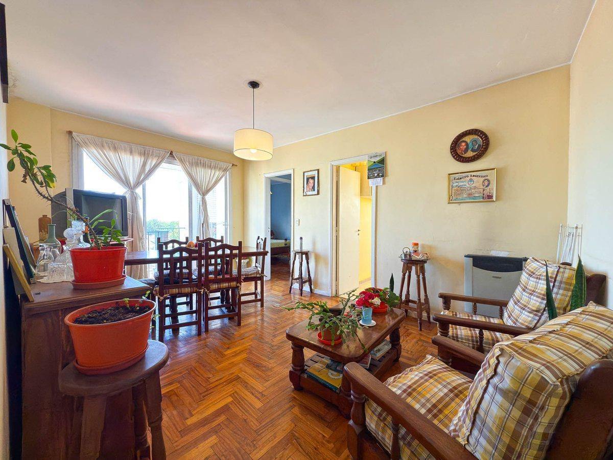 Foto de VENTA DEPTO 1 DORM. EN EDIFICIO CENTRICO-TANDIL, imagen 1