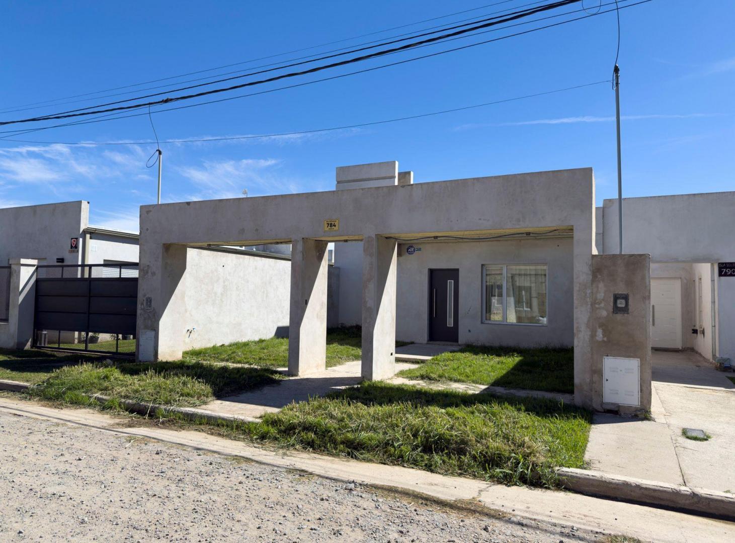 Foto de VENTA CASA A TERMINAR CON GRAN POTENCIAL, imagen 4