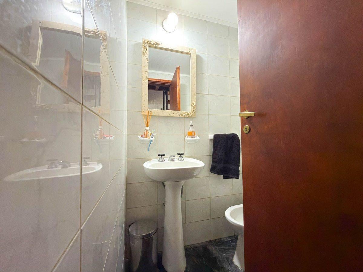 Foto de VENTA DEPARTAMENTO DUPLEX 3 AMBIENTES SEMICENTRO, imagen 5