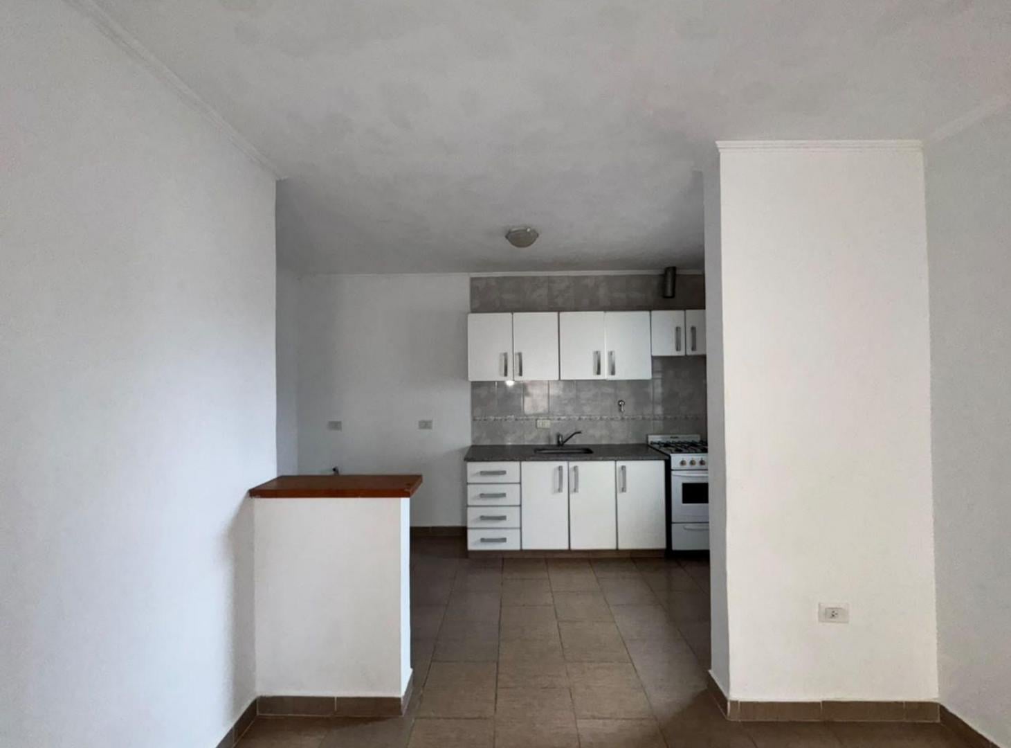 Foto de VENTA DEPARTAMENTO 2 AMBIENTES, TANDIL., imagen 4