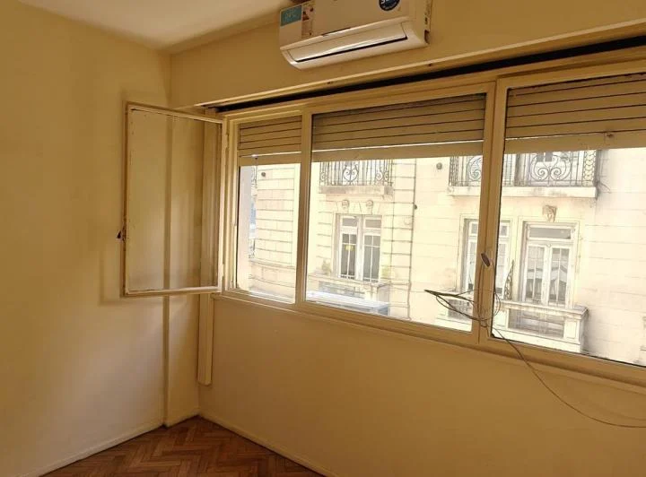 Monoambiente dividido de 35 m² en Retiro – Cocina integrada y baño completo – Excelente ubicación. 4