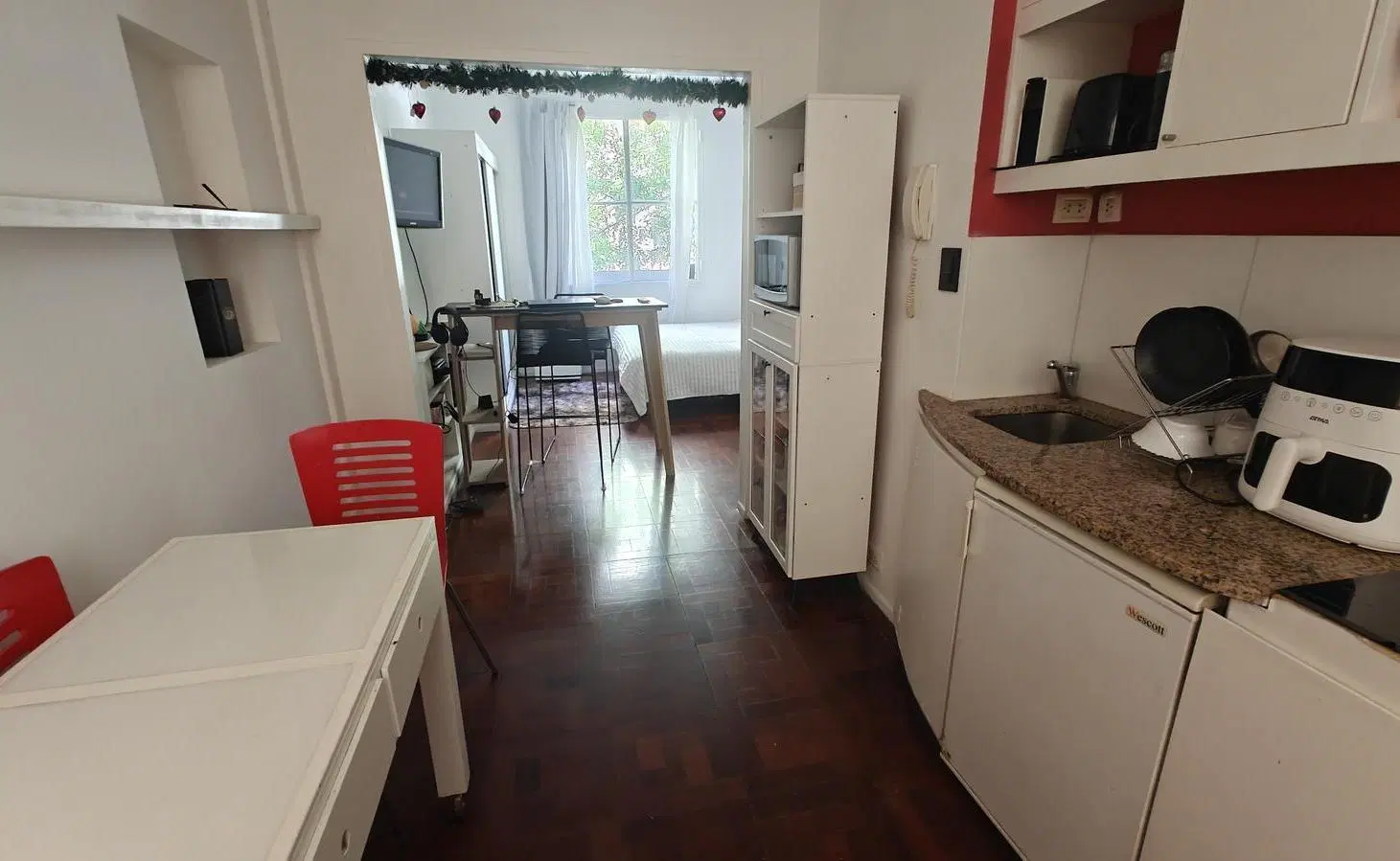 Departamento en Recoleta, 2 Ambientes con Vista Arbolada e Impecable 2